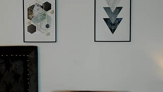 Snapshot of Saraakushh chatting on 15, 4, 2026 Saraakushh online show from 15, 4, 2026