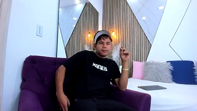 NatyAndCriss online show from 9, 10, 2025