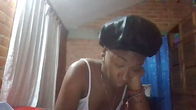 DarkHoneyy online show from 17, 2, 2026