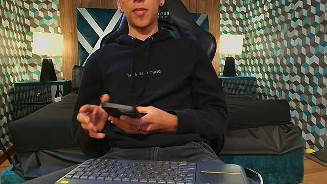 Snapshot of Aiden_Royce chatting on 14, 9, 2025 Aiden Royce online show from 14, 9, 2025