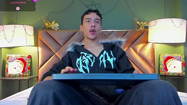 Aiden Royce online show from 18, 12, 2025