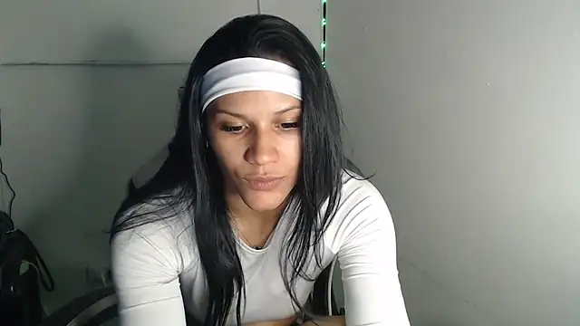 Snapshot of JessGarcia chatting on 18, 12, 2025 JessGarcia online show from 18, 12, 2025