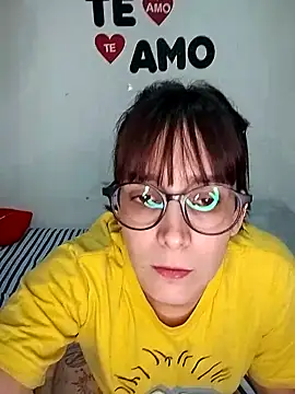 Snapshot of cacaucat chatting on 27, 9, 2025 cacaucat online show from 27, 9, 2025