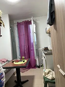 sexentrevoisin online show from 7, 3, 2026