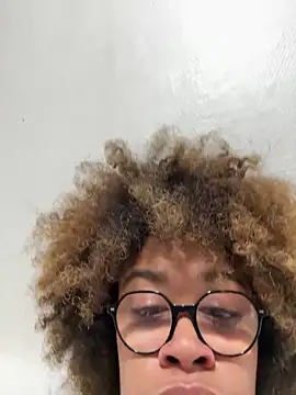 sexentrevoisin online show from 8, 4, 2026