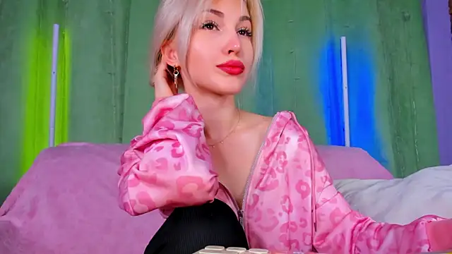 LisaFoxyMe online show from 14, 5, 2026