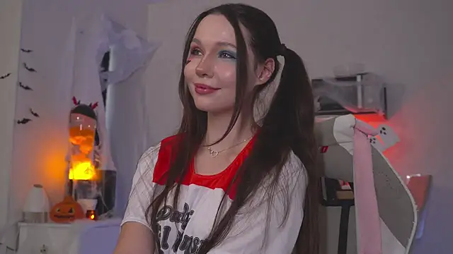 kategoodgirl online show from 31, 10, 2025