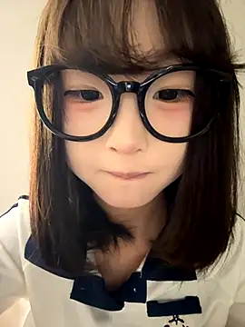 Snapshot of lelebaybay888 chatting on 7, 11, 2025 lelebaybay888 online show from 7, 11, 2025