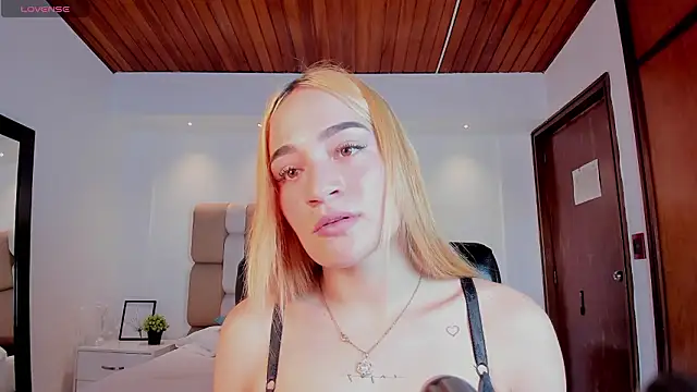 Snapshot of MadisonAnngel chatting on 10, 2, 2026 MadisonAnngel online show from 10, 2, 2026