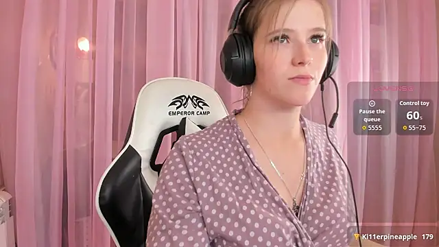 Snapshot of Anabel-Candy chatting on 3, 10, 2025 Anabel-Candy online show from 3, 10, 2025