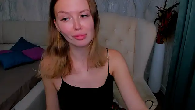Snapshot of LaurennHill chatting on 26, 9, 2025 LaurennHill online show from 26, 9, 2025