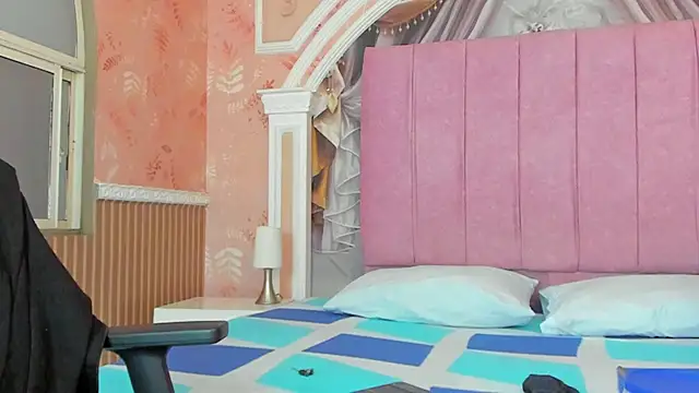 Snapshot of magnus_serket chatting on 24, 11, 2025 magnus serket online show from 24, 11, 2025