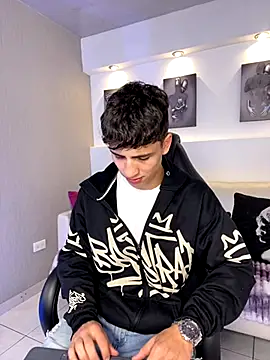 Snapshot of AdrianRinaldi chatting on 1, 10, 2025 AdrianRinaldi online show from 1, 10, 2025