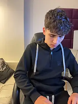 AdrianRinaldi online show from 5, 12, 2025