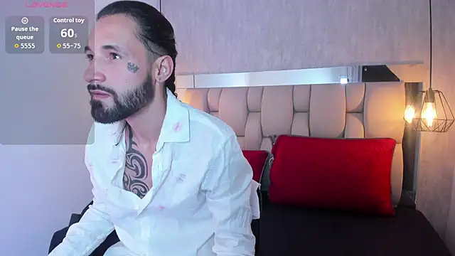 Snapshot of Hisoka_011 chatting on 7, 2, 2026 Hisoka 011 online show from 7, 2, 2026