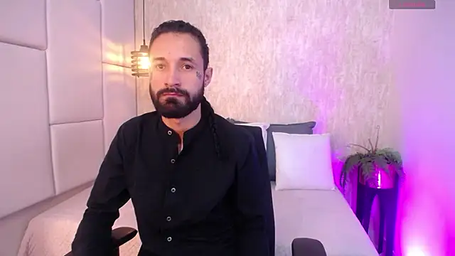 Snapshot of Hisoka_011 chatting on 25, 2, 2026 Hisoka 011 online show from 25, 2, 2026