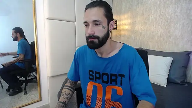 Snapshot of Hisoka_011 chatting on 7, 3, 2026 Hisoka 011 online show from 7, 3, 2026