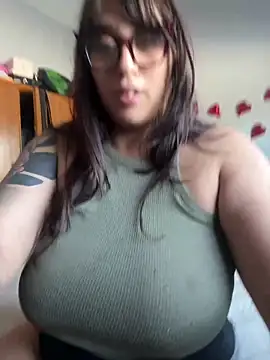 TatiTits online show from 22, 4, 2026