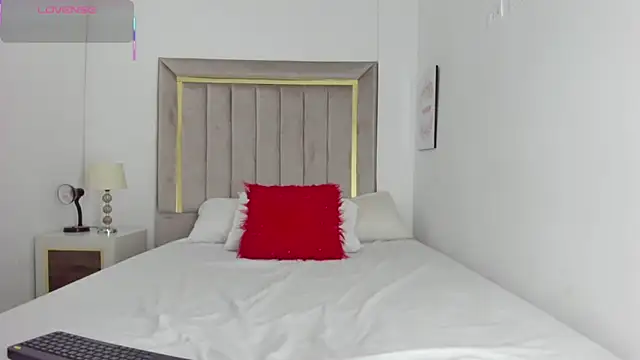 lapiz lazuli12 online show from 7, 10, 2025