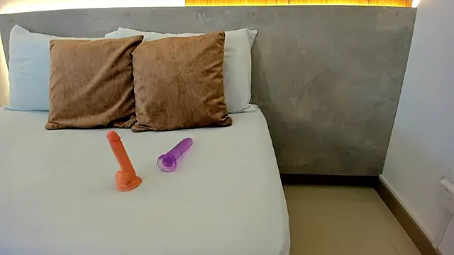 Snapshot of samantha_17_ chatting on 27, 9, 2025 samantha 17 online show from 27, 9, 2025