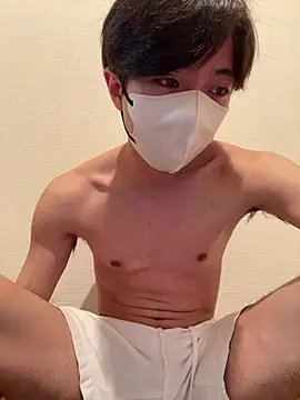 Yuma0718 online show from 26, 4, 2026
