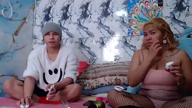 Snapshot of hot_lady19 chatting on 18, 10, 2025 hot lady19 online show from 18, 10, 2025