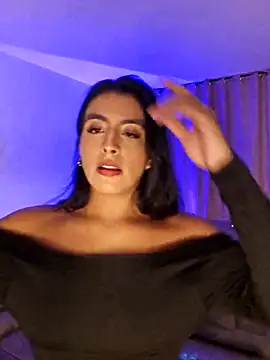 Snapshot of AliishaPss chatting on 13, 11, 2025 AliishaPss online show from 13, 11, 2025