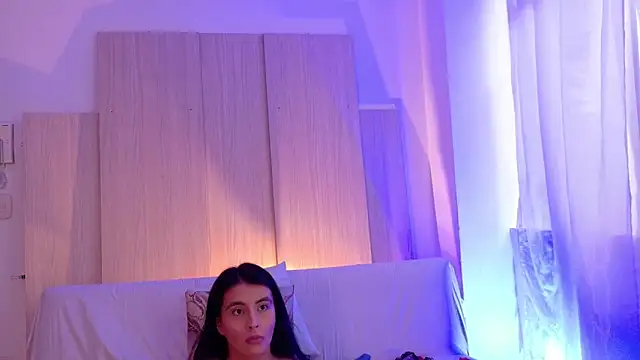 Snapshot of AliishaPss chatting on 4, 6, 2026 AliishaPss online show from 4, 6, 2026