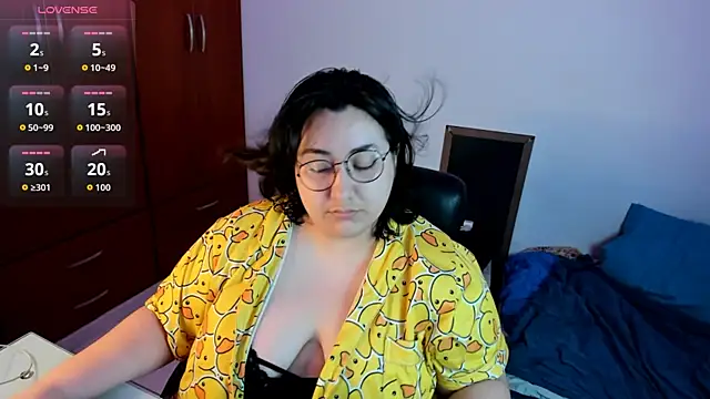 Snapshot of moira_smiler chatting on 1, 8, 2026 moira smiler online show from 1, 8, 2026