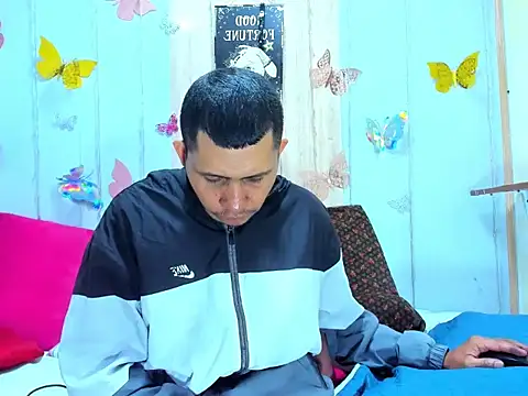 Snapshot of afroditoo chatting on 22, 11, 2025 afroditoo online show from 22, 11, 2025