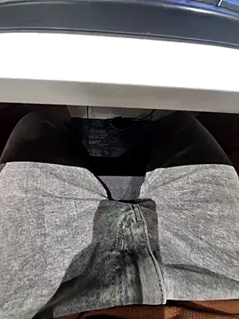 YoursThickDick online show from 28, 4, 2026