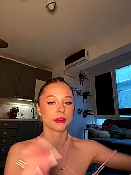 Snapshot of BabyAnais chatting on 14, 12, 2025 BabyAnais online show from 14, 12, 2025