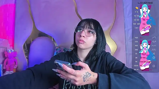 Snapshot of Niina_Sissy chatting on 20, 3, 2026 Niina Sissy online show from 20, 3, 2026