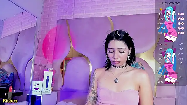 Snapshot of Niina_Sissy chatting on 22, 3, 2026 Niina Sissy online show from 22, 3, 2026