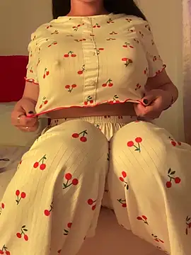 Snapshot of OnlyRima chatting on 17, 9, 2025 OnlyRima online show from 17, 9, 2025