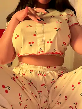 Snapshot of OnlyRima chatting on 5, 10, 2025 OnlyRima online show from 5, 10, 2025