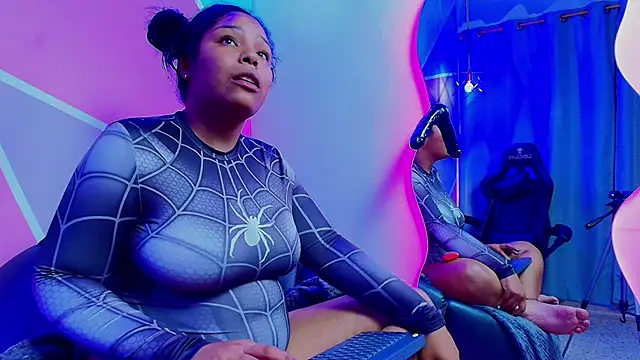 naomi campbel  online show from 15, 10, 2025