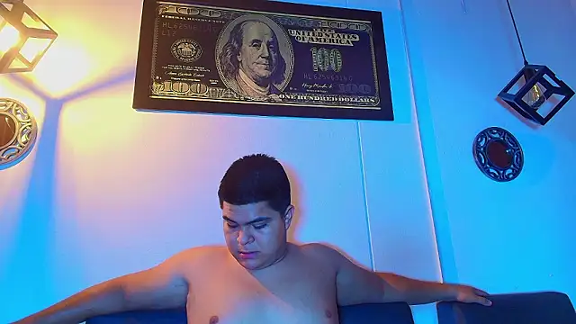 naomi campbel  online show from 25, 3, 2026