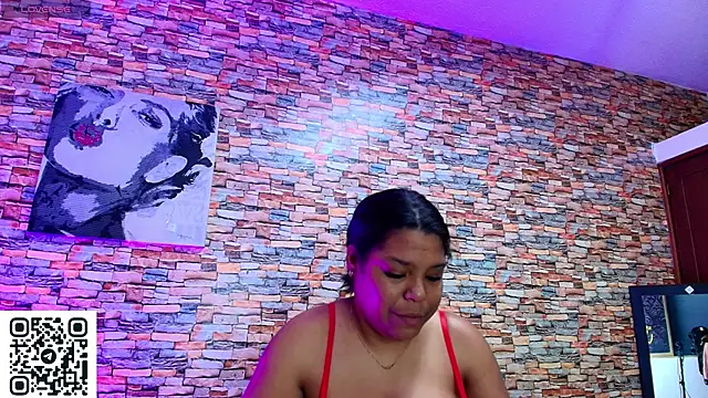 naomi campbel  online show from 7, 6, 2026