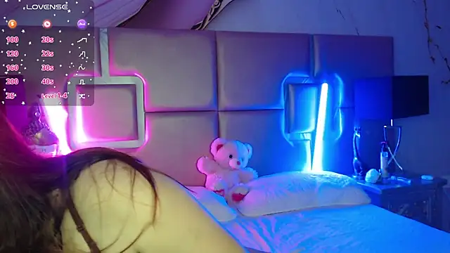 MileyRose online show from 15, 10, 2025