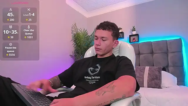 Thomas moon online show from 4, 5, 2026