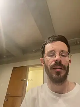 Snapshot of lolo7121 chatting on 3, 2, 2026 lolo7121 online show from 3, 2, 2026