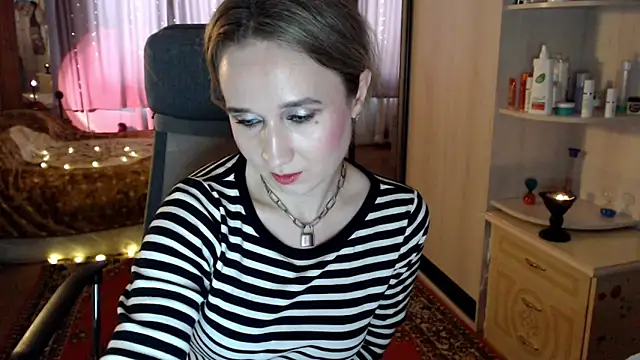 ClassyInna online show from 9, 2, 2026