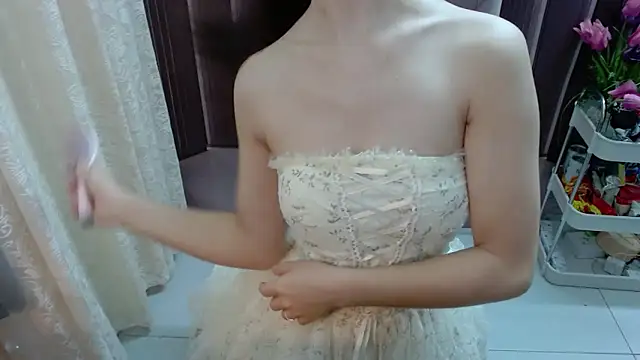 Shenlly online show from 16, 9, 2025