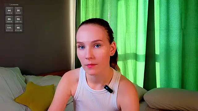 Snapshot of QueenieHathaway chatting on 23, 9, 2025 QueenieHathaway online show from 23, 9, 2025