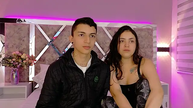 Snapshot of NickandAbby_ chatting on 24, 11, 2025 NickandAbby online show from 24, 11, 2025