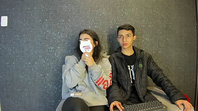 Snapshot of NickandAbby_ chatting on 21, 12, 2025 NickandAbby online show from 21, 12, 2025