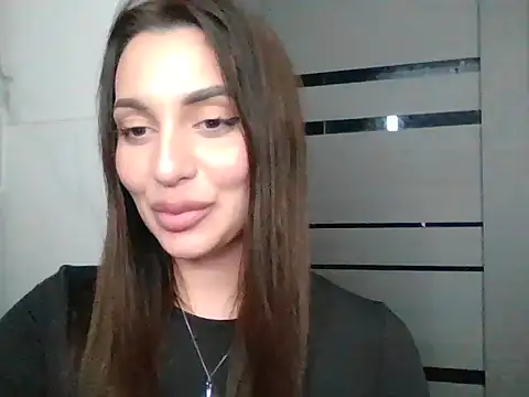 Snapshot of Blackqyeen chatting on 12, 11, 2025 Blackqyeen online show from 12, 11, 2025