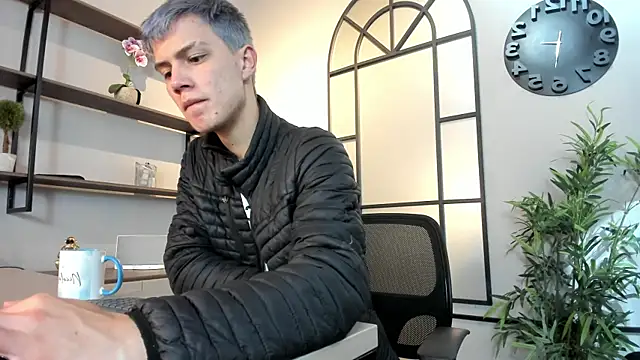 nicktorn online show from 4, 10, 2025