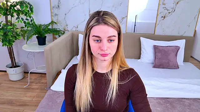 SweetyLicky online show from 9, 3, 2026